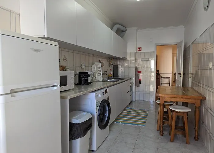 Holidays * 埃里塞拉